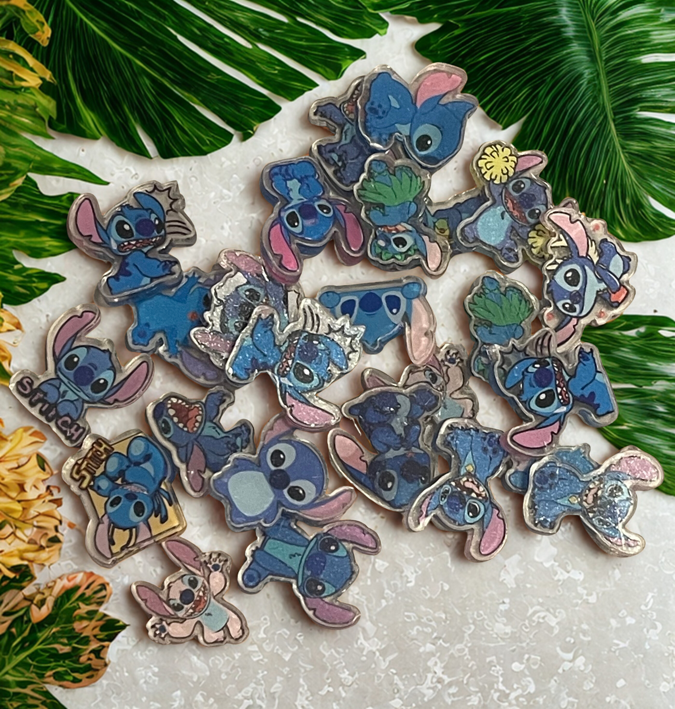 Mixed Acrylic Charms Package - DIY Craft Acrylic Charms in 2cm, 4cm & 6cm Sizes, Jewelry & Craft Supply