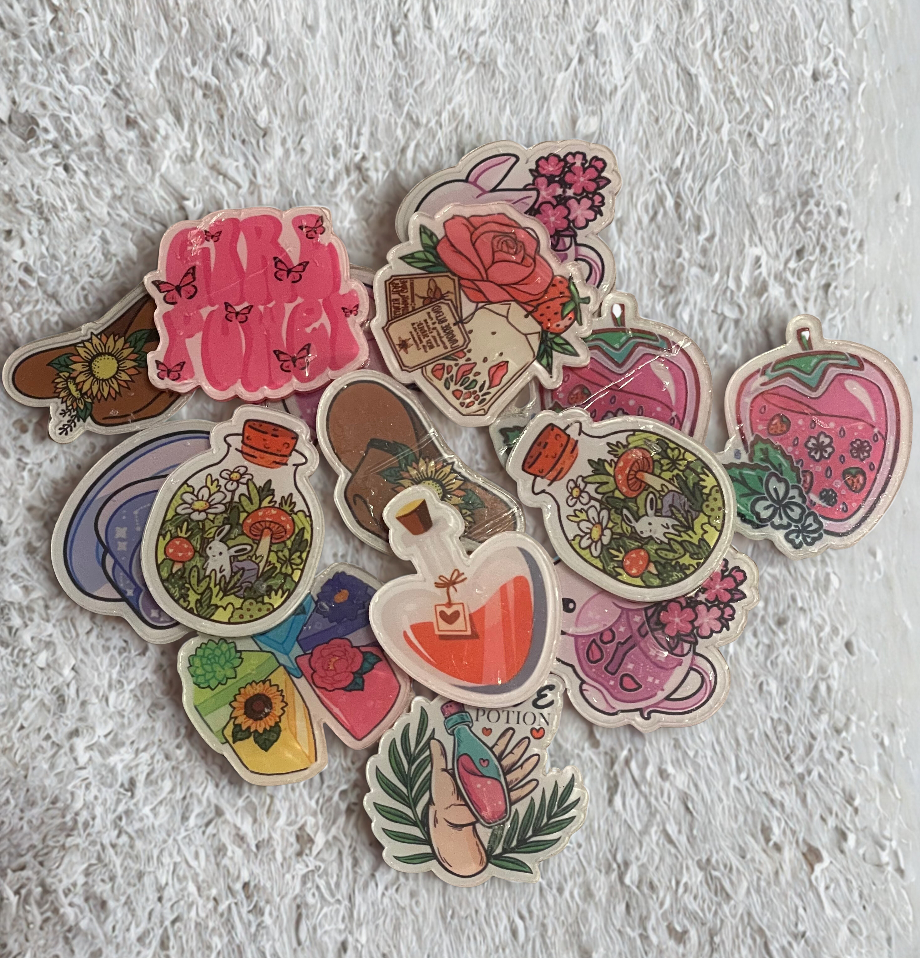 Mixed Acrylic Charms Package - DIY Craft Acrylic Charms in 2cm, 4cm & 6cm Sizes, Jewelry & Craft Supply