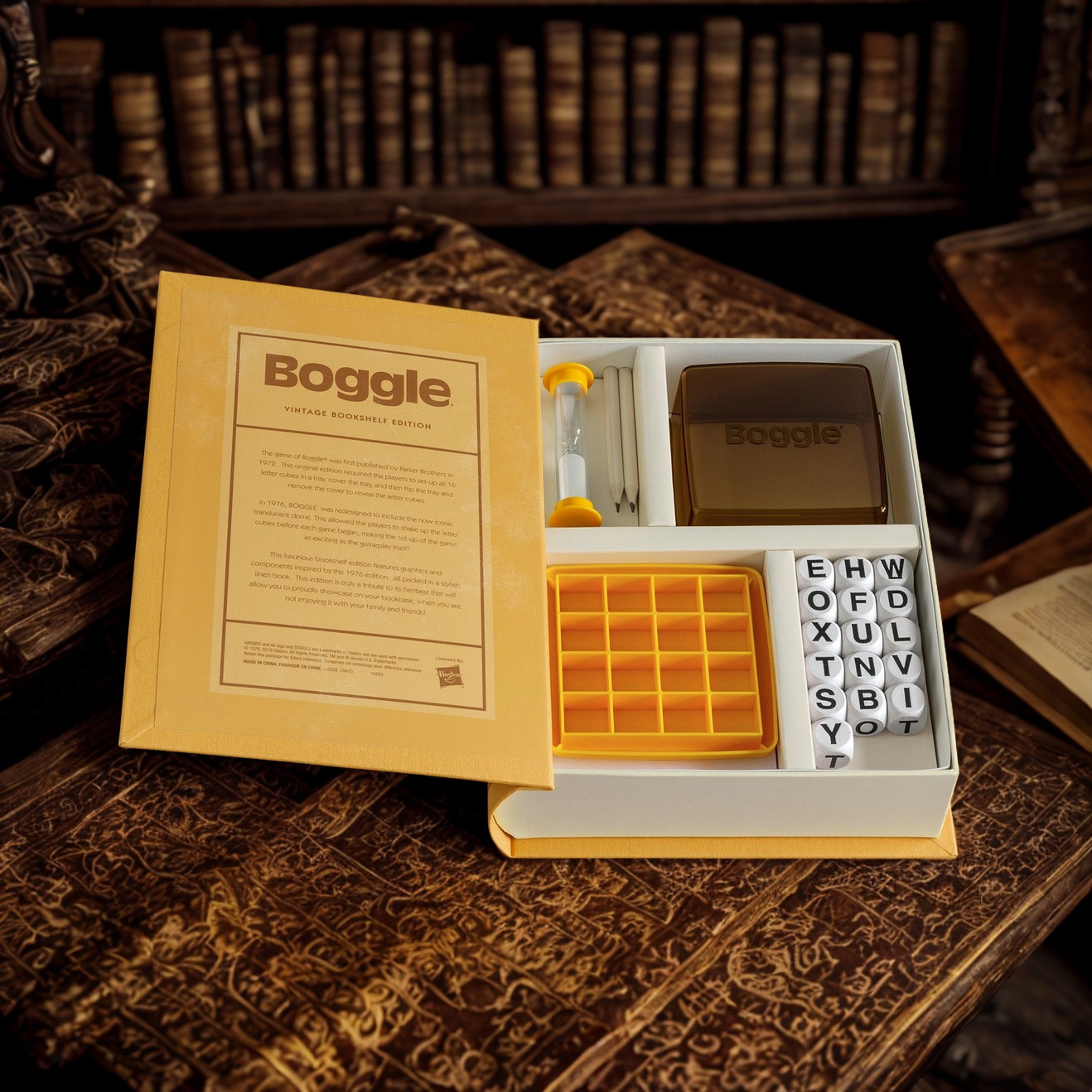 Boggle Vintage Bookshelf Edition