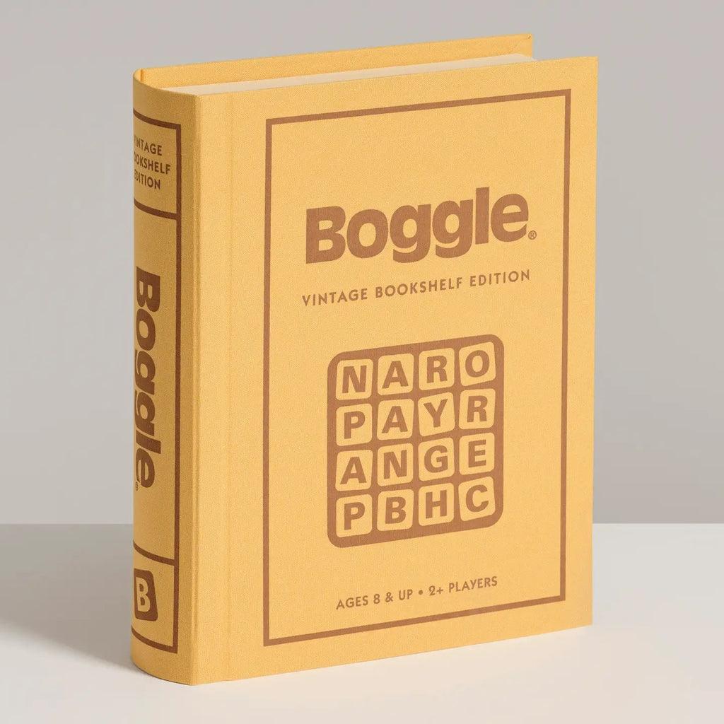 Boggle Vintage Bookshelf Edition - game box standing upright on white background