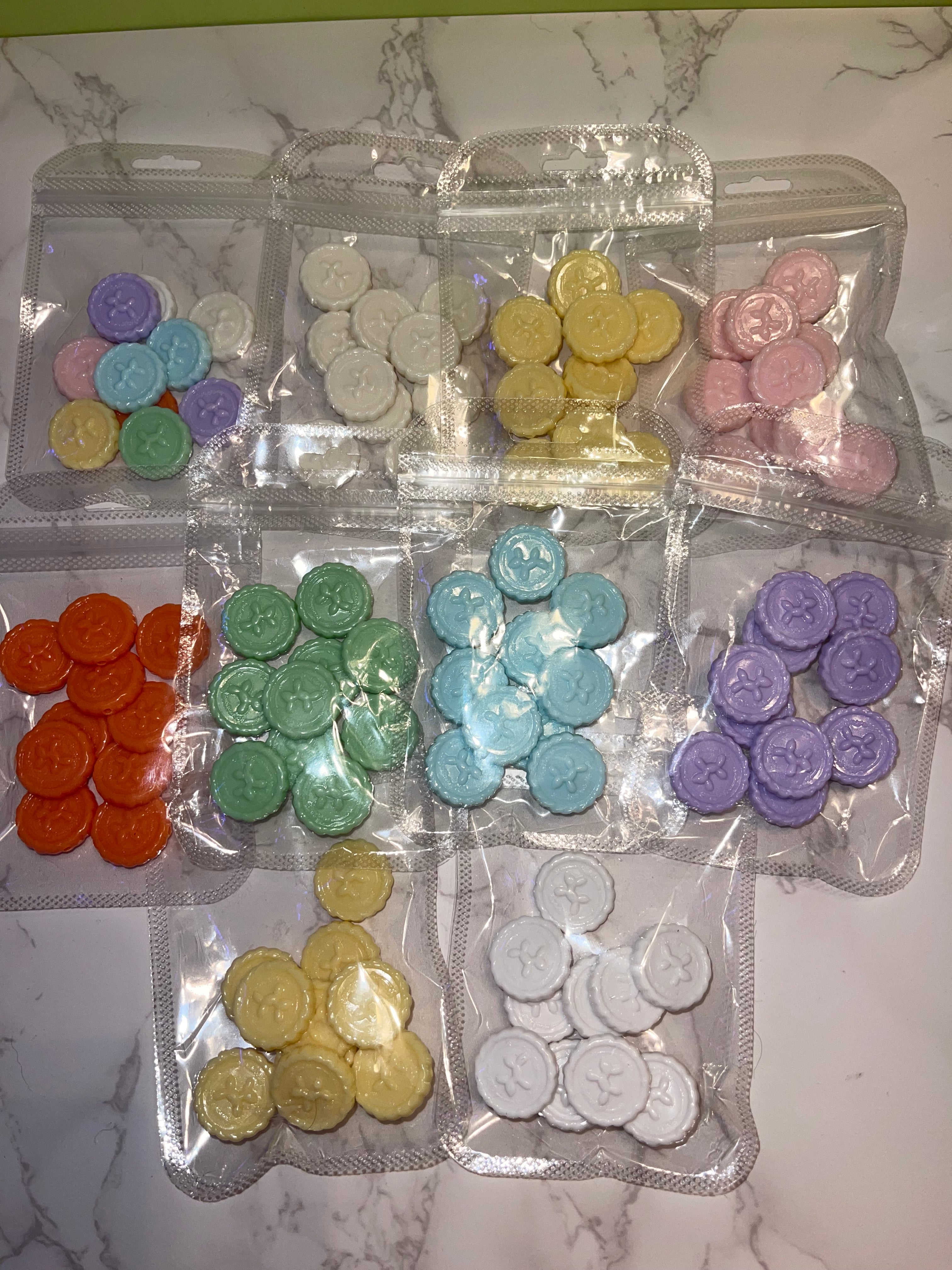 Balloon Dog Button Beads - Acrylic 22mm Button Shape Beads in Solid & Mixed Colors for DIY Crafts, 10 Per Pack