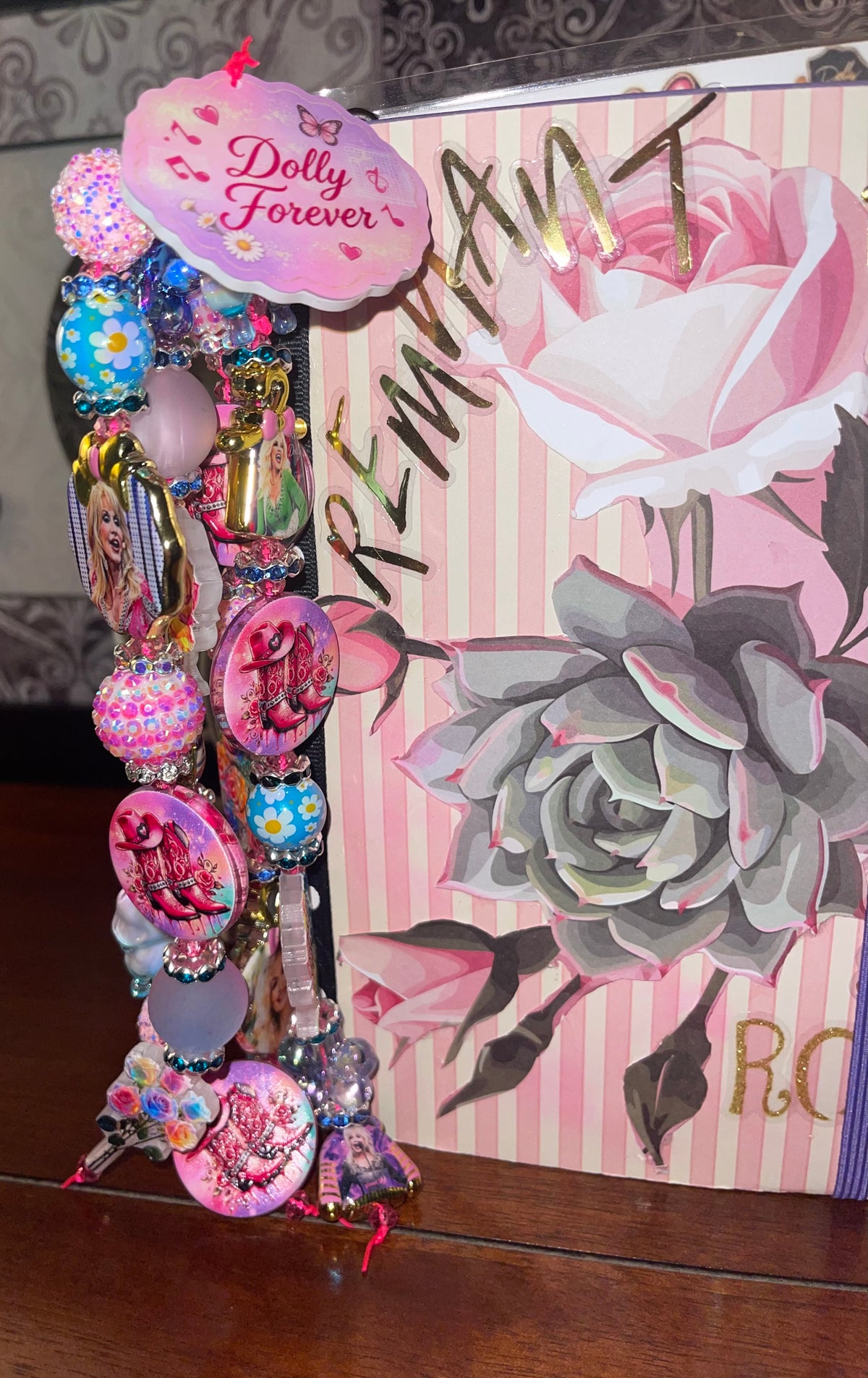 Country Queen Journal Charms