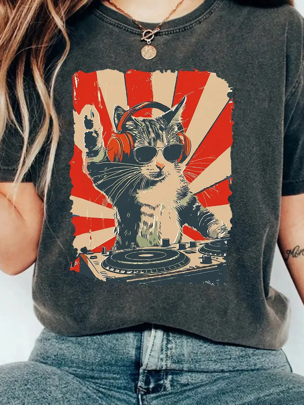 Retro DJ Cat Print Crew Neck Pullover T-Shirt