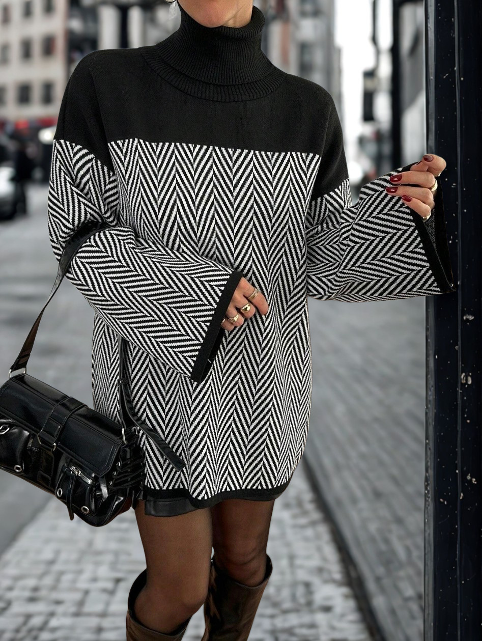 Black & Cream Chevron High-Neck Knit Pullover
