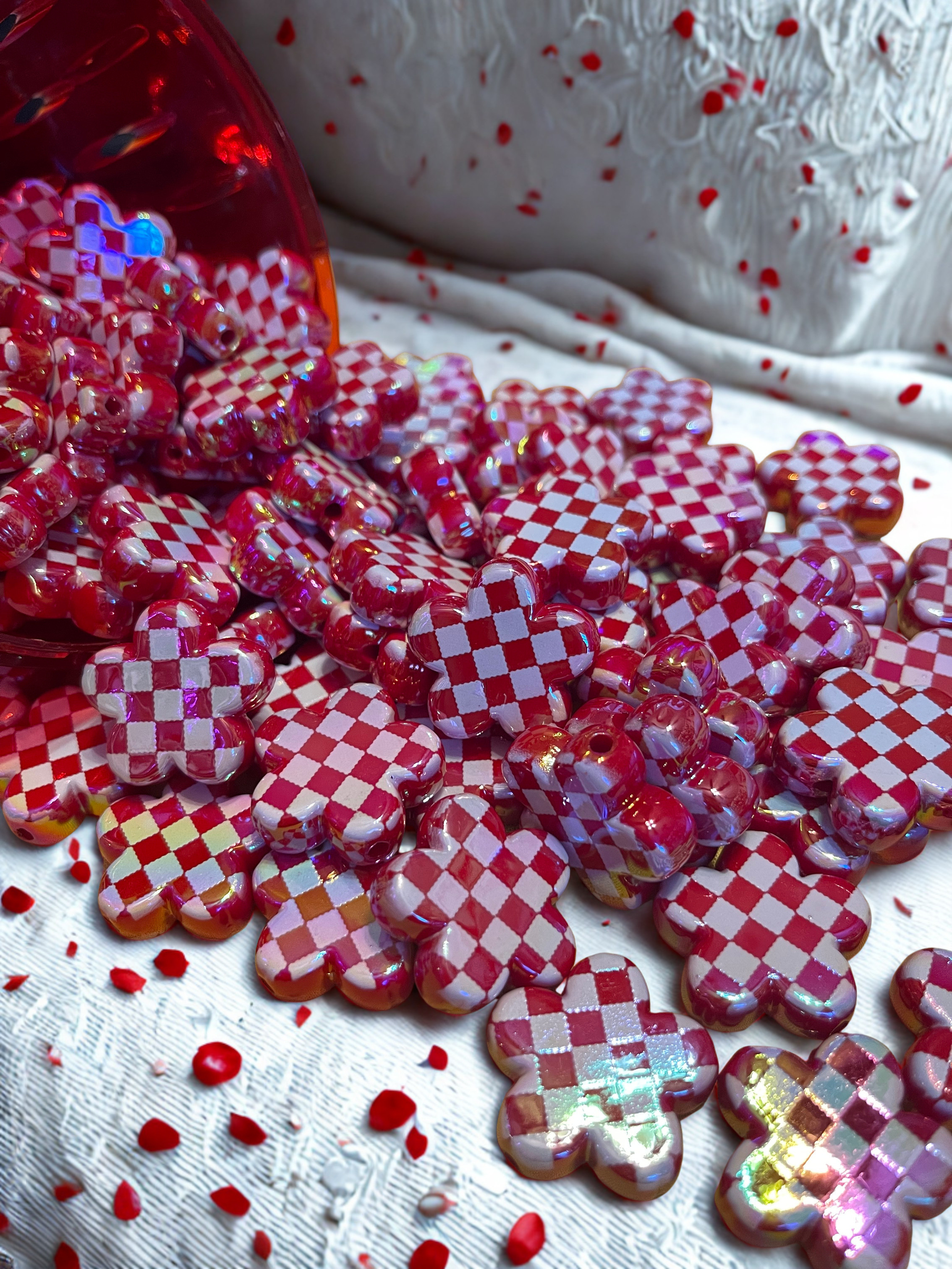 Red & White Checkered Flower Beads | Retro Floral Acrylic Daisy Beads
