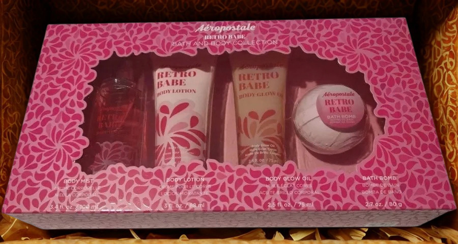 Aeropostale Retro Babe 4-Piece Bath & Body Gift Set