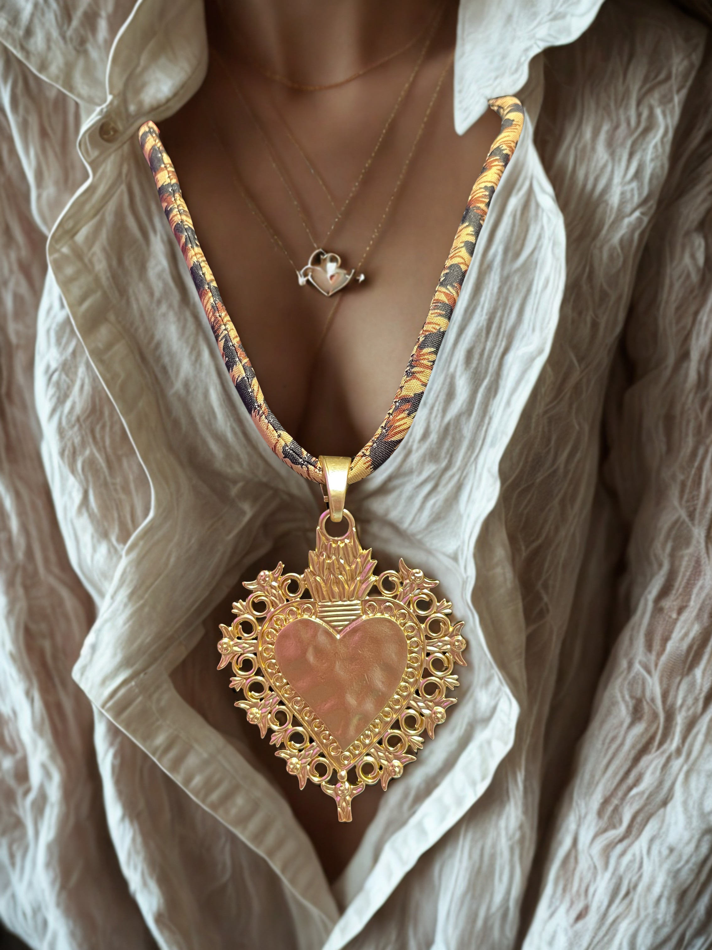 Retro Leopard Corded Necklace with Hammered Heart Pendant