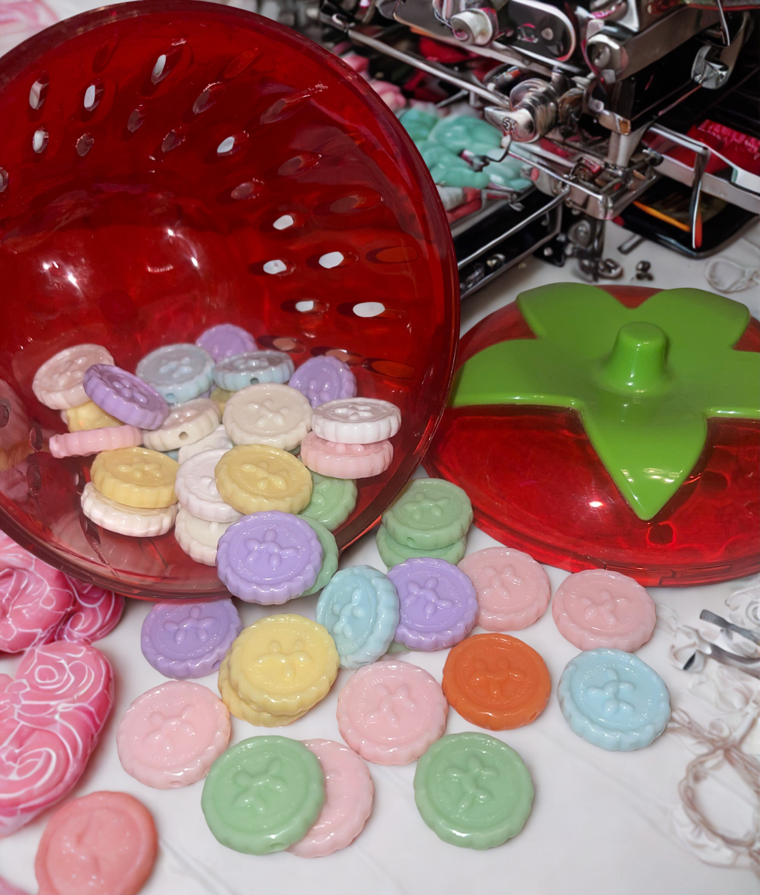 Balloon Dog Button Beads - Acrylic 22mm Button Shape Beads in Solid & Mixed Colors for DIY Crafts, 10 Per Pack
